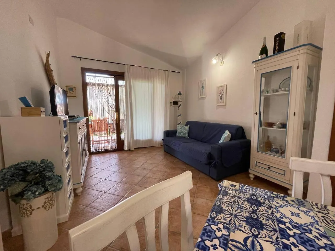 Villa Elena Piscina Privata Tanaunella Italy