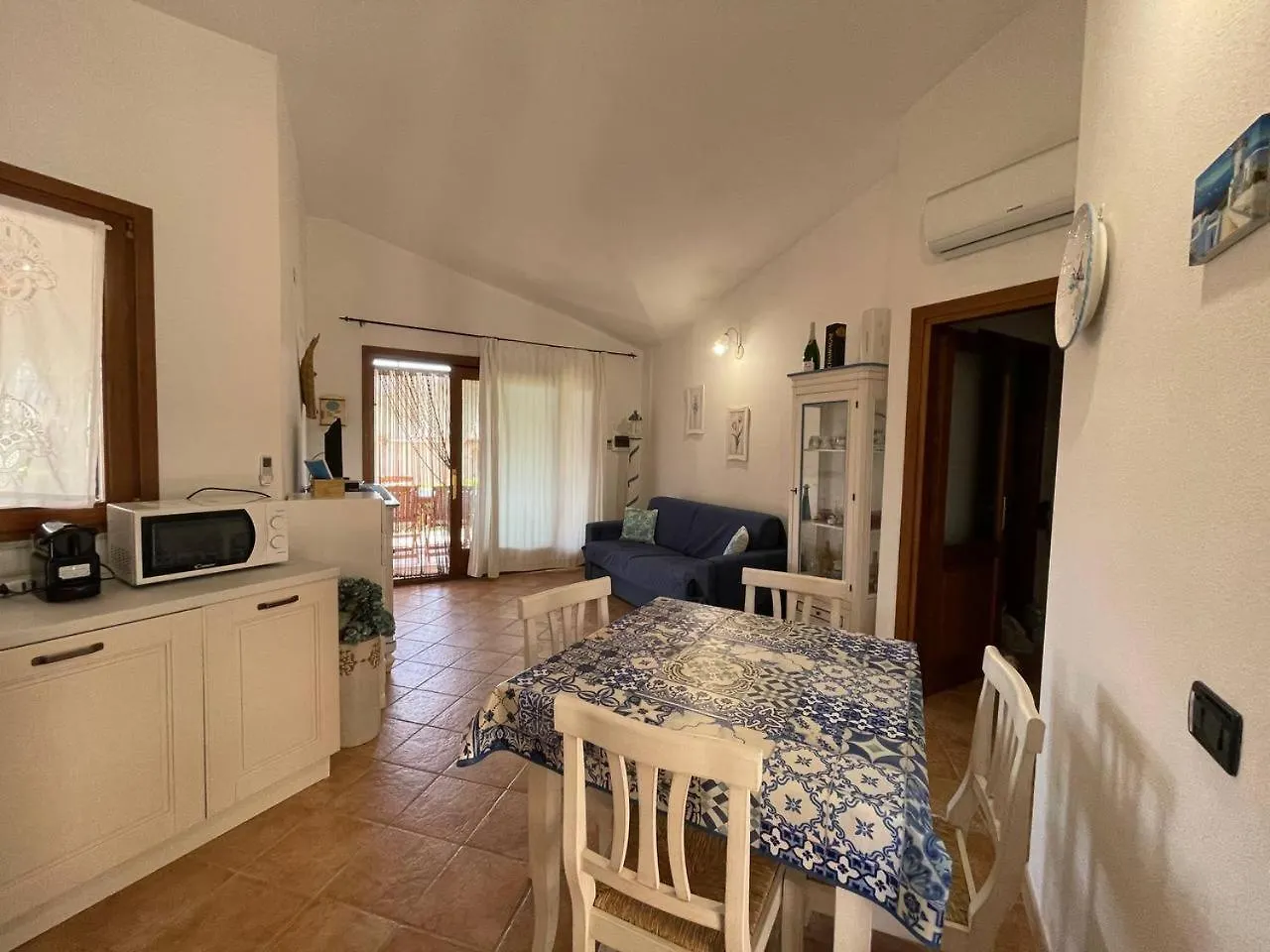 Villa Elena Piscina Privata Tanaunella 0*,