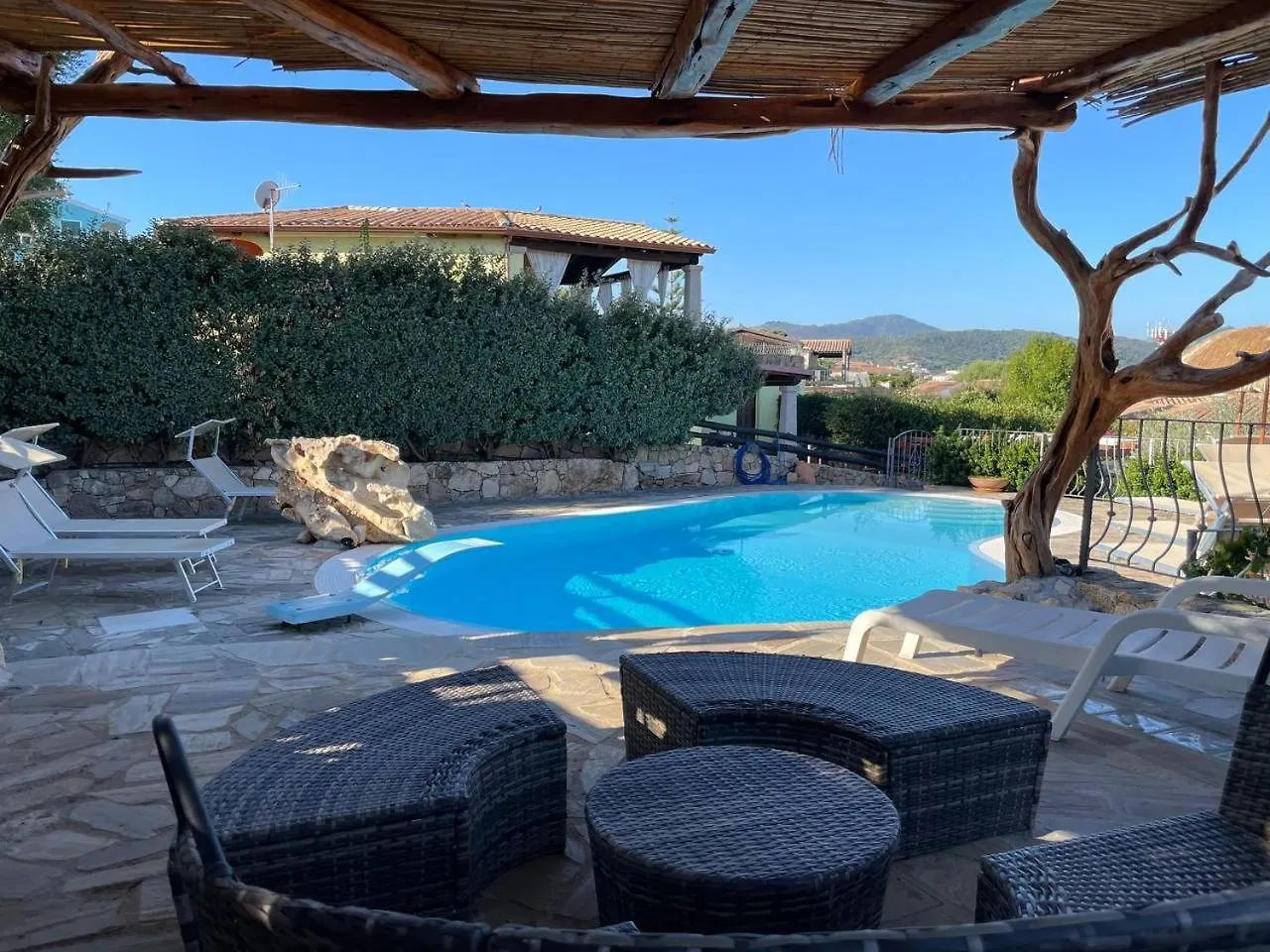 Villa Elena Piscina Privata Tanaunella