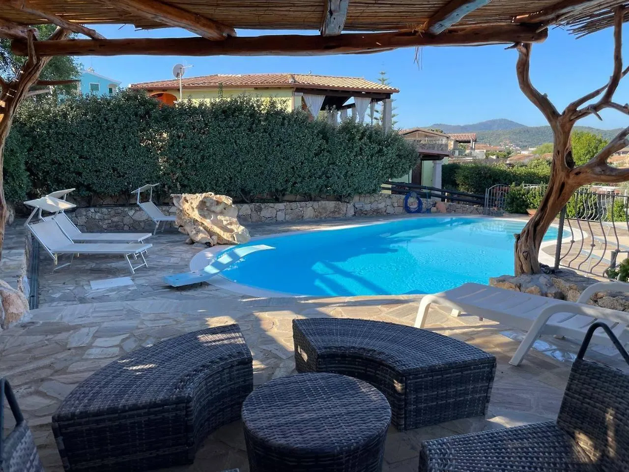 Villa Elena Piscina Privata Tanaunella
