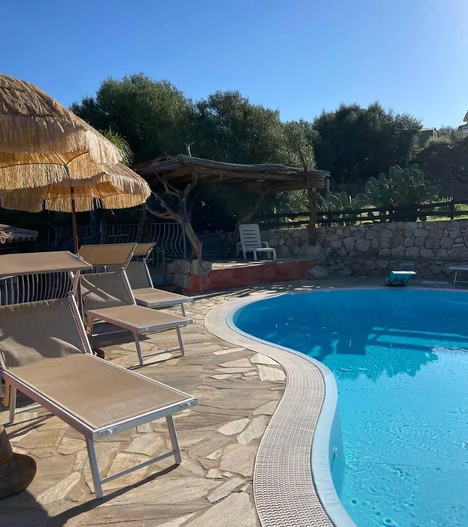 Villa Elena Piscina Privata Tanaunella Italy
