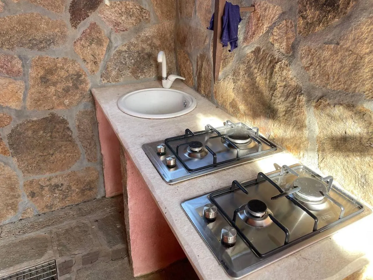 Villa Elena Piscina Privata Tanaunella Italy