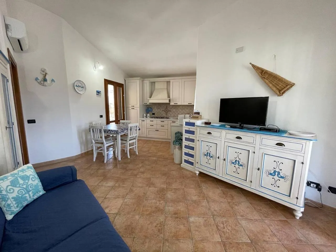 Villa Elena Piscina Privata Tanaunella Italy
