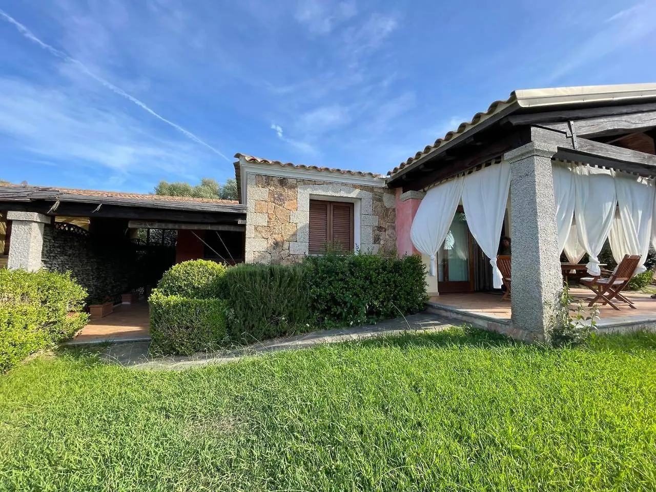 Villa Elena Piscina Privata Tanaunella