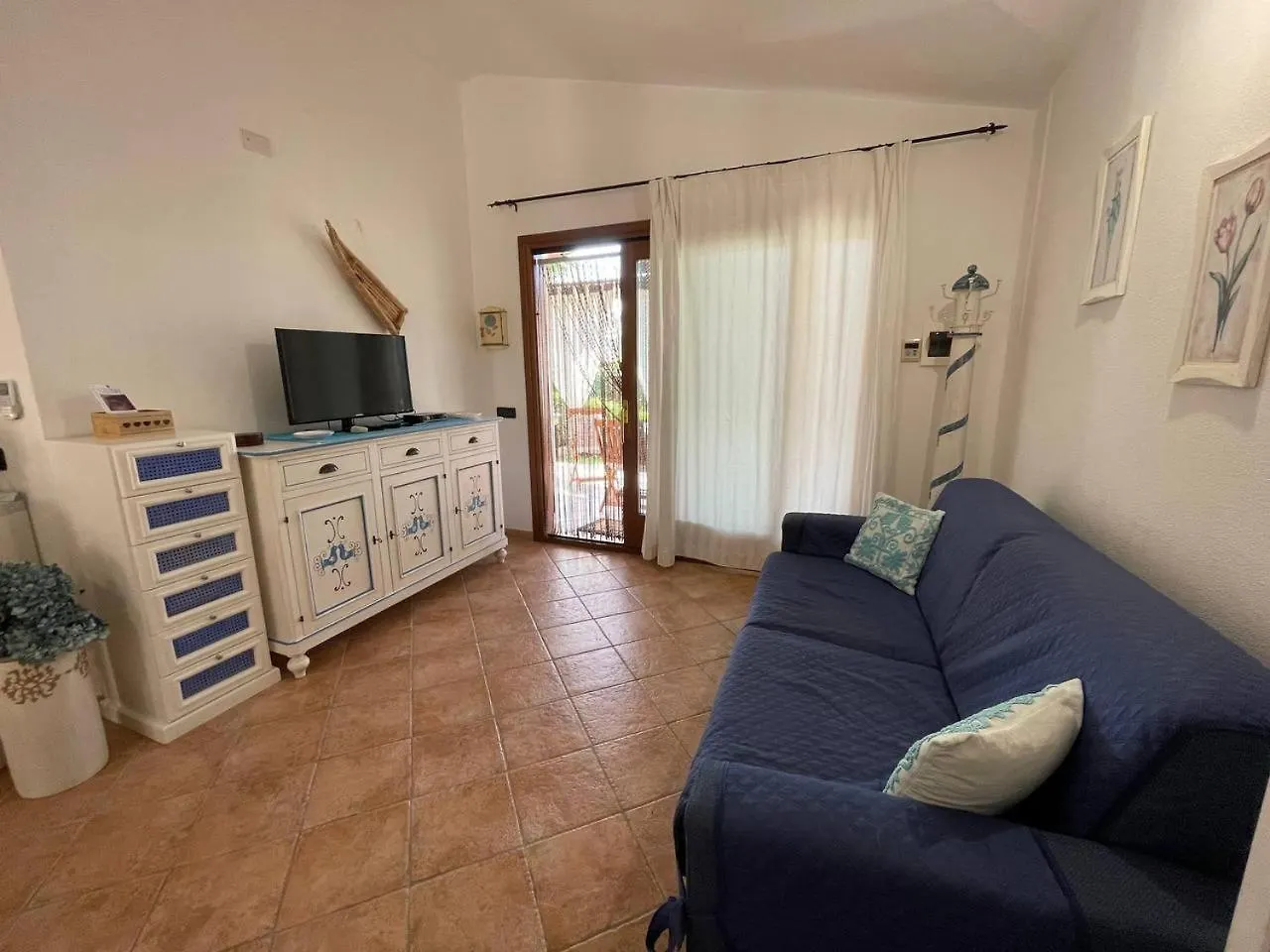 Villa Elena Piscina Privata Tanaunella 0*,