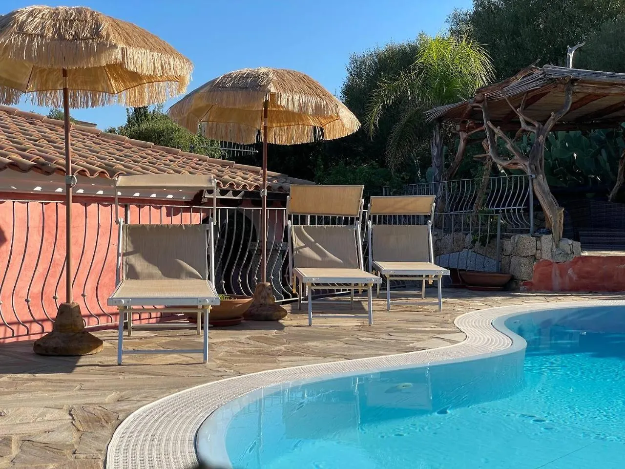Villa Elena Piscina Privata Tanaunella Italy